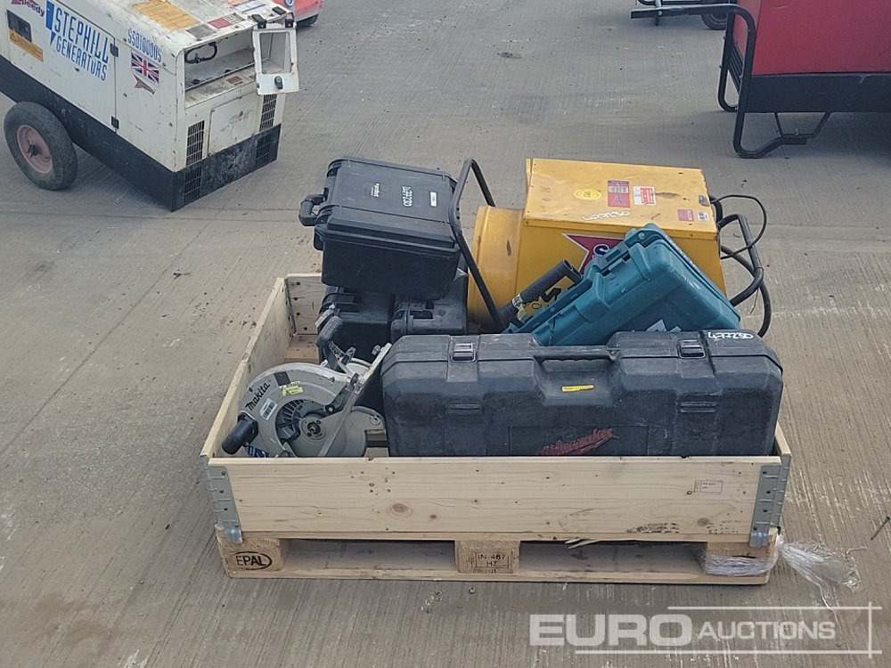 Probst FXAH120 Cordless Vacuum Lift (3 of), Makita 110 Volt Circular Saw, Makita Cordless Resipricating Saw, 415 Volt Masters Space Heater, 110 Volt Milwaukee Hammer Drill - Εξοπλισμού κατασκευών: φωτογραφία 2 Probst FXAH120 Cordless Vacuum Lift (3 of), Makita 110 Volt Circular Saw, Makita Cordless Resipricating Saw, 415 Volt Masters Space Heater, 110 Volt Milwaukee Hammer Drill - Εξοπλισμού κατασκευών: φωτογραφία 2
