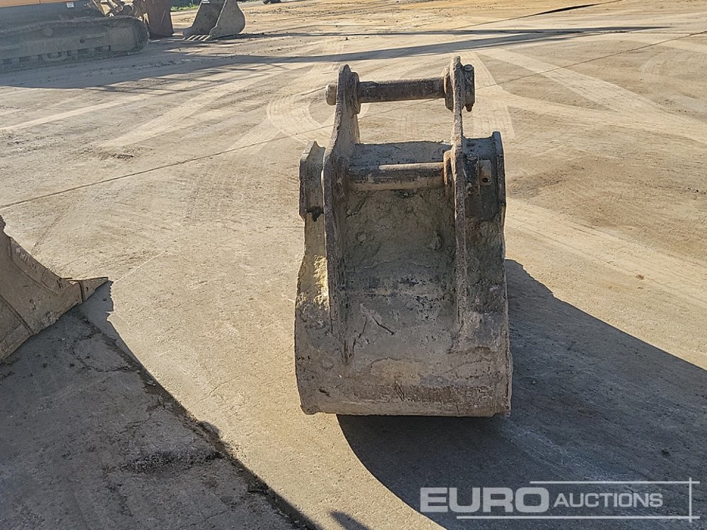 Rhinox 24" Digging Bucket 65mm Pin to suit 13 Ton Excavator - Κουβάς: φωτογραφία 4 Rhinox 24" Digging Bucket 65mm Pin to suit 13 Ton Excavator - Κουβάς: φωτογραφία 4
