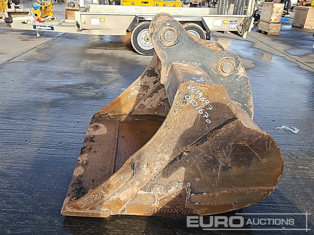Rhinox 48" Digging Bucket 65mm Pin to suit 13 Ton Excavator - Κουβάς: φωτογραφία 2 Rhinox 48" Digging Bucket 65mm Pin to suit 13 Ton Excavator - Κουβάς: φωτογραφία 2