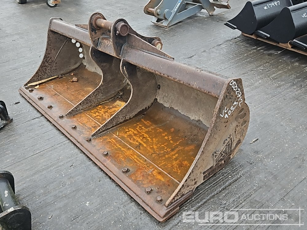 Rhinox 72" Ditching Bucket 50mm Pin to suit 6-8 Ton Excavator - Κουβάς: φωτογραφία 1 Rhinox 72" Ditching Bucket 50mm Pin to suit 6-8 Ton Excavator - Κουβάς: φωτογραφία 1
