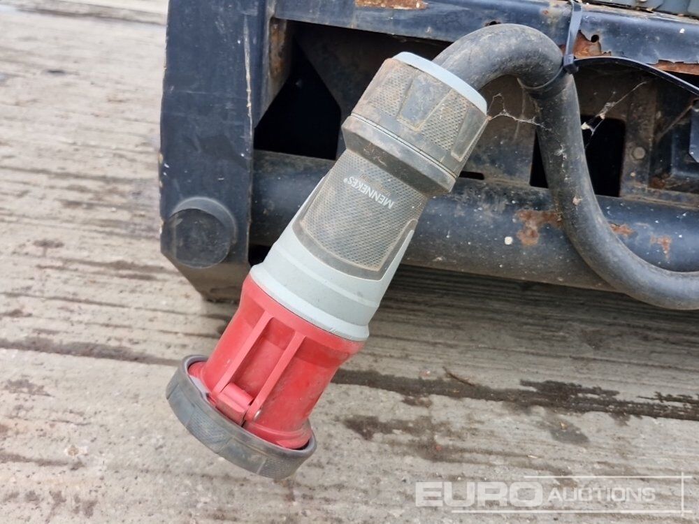 Βιομηχανική γεννήτρια SDMO R44C3: φωτογραφία 21 Βιομηχανική γεννήτρια SDMO R44C3: φωτογραφία 21