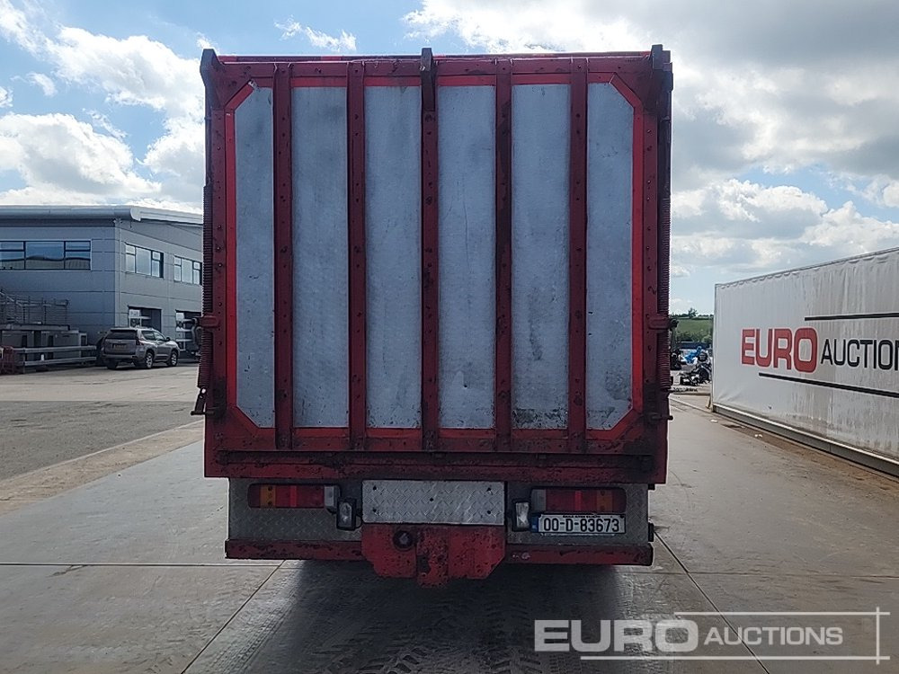 Scania 94D.220 - Φορτηγό μεταφορά ζώων: φωτογραφία 4 Scania 94D.220 - Φορτηγό μεταφορά ζώων: φωτογραφία 4