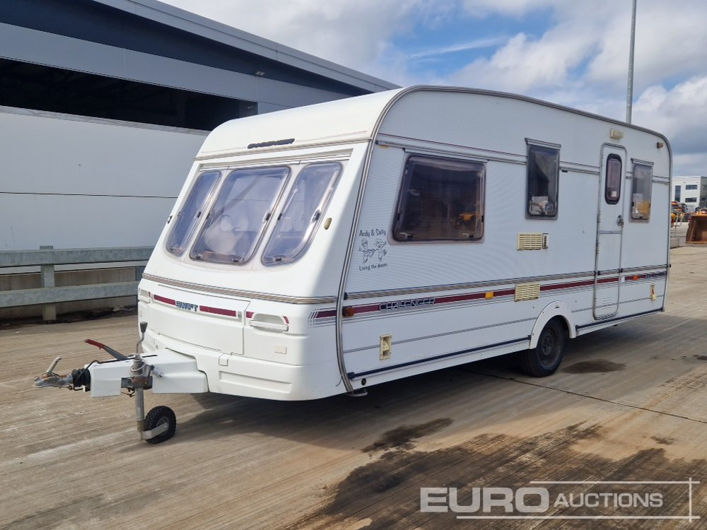 Swift Challenger 490 SE Lux - Ρυμουλκούμενο τροχόσπιτο: φωτογραφία 1 Swift Challenger 490 SE Lux - Ρυμουλκούμενο τροχόσπιτο: φωτογραφία 1
