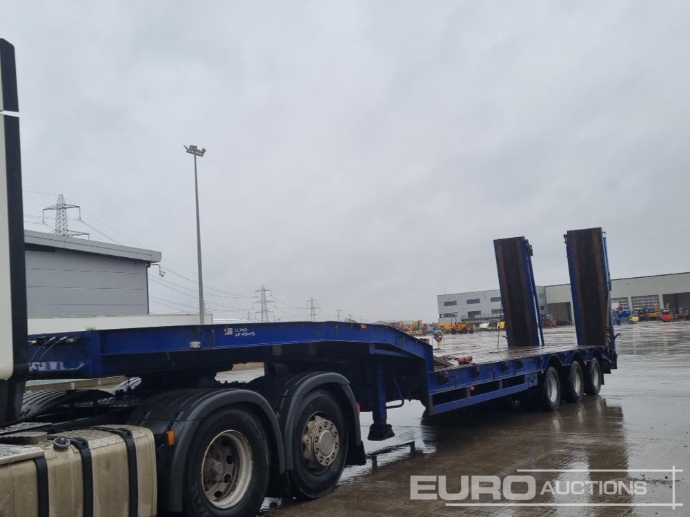 Tirsan Tri Axle Step Frame Low Loader Trailer, Neck Ramps, Out Riggers, Hydraulic Flip Toe Ramps - Επικαθήμενο με χαμηλό δάπεδο: φωτογραφία 1 Tirsan Tri Axle Step Frame Low Loader Trailer, Neck Ramps, Out Riggers, Hydraulic Flip Toe Ramps - Επικαθήμενο με χαμηλό δάπεδο: φωτογραφία 1