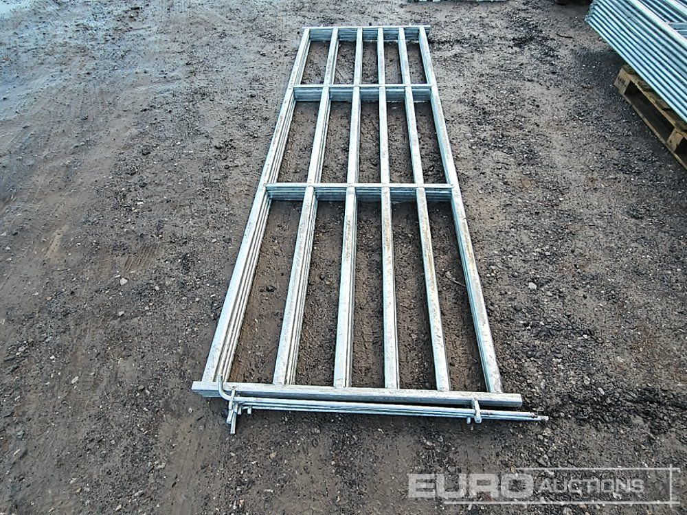 Unused 10' Galvanised Calf Hurdle (4 of) - Γεωργικά μηχανήματα: φωτογραφία 2 Unused 10' Galvanised Calf Hurdle (4 of) - Γεωργικά μηχανήματα: φωτογραφία 2