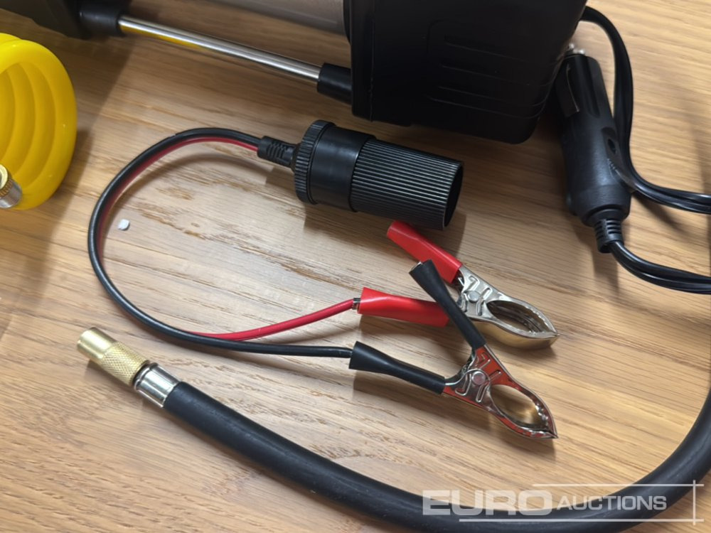 Unused 12Volt 150PSI Twin Cylinder Air Compressor, Extension Tube, Adaptor Nozzles - Εξοπλισμός γκαράζ: φωτογραφία 3 Unused 12Volt 150PSI Twin Cylinder Air Compressor, Extension Tube, Adaptor Nozzles - Εξοπλισμός γκαράζ: φωτογραφία 3