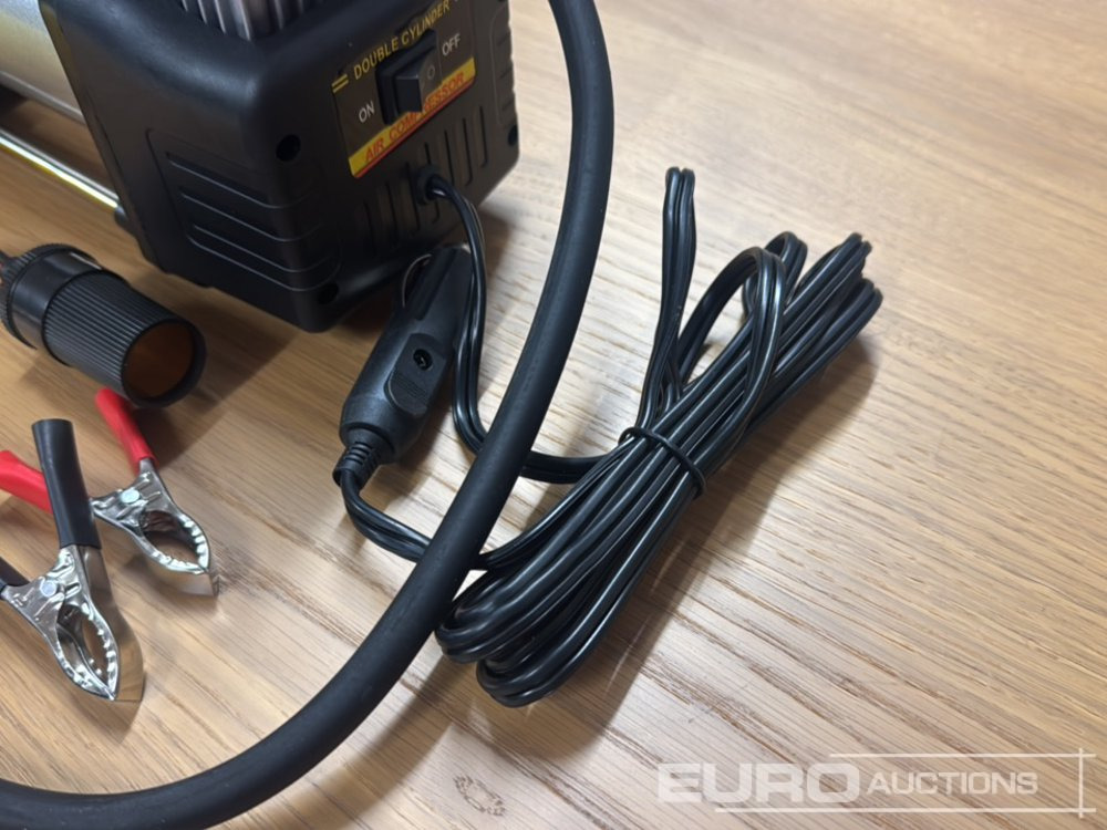 Unused 12Volt 150PSI Twin Cylinder Air Compressor, Extension Tube, Adaptor Nozzles - Εξοπλισμός γκαράζ: φωτογραφία 5 Unused 12Volt 150PSI Twin Cylinder Air Compressor, Extension Tube, Adaptor Nozzles - Εξοπλισμός γκαράζ: φωτογραφία 5