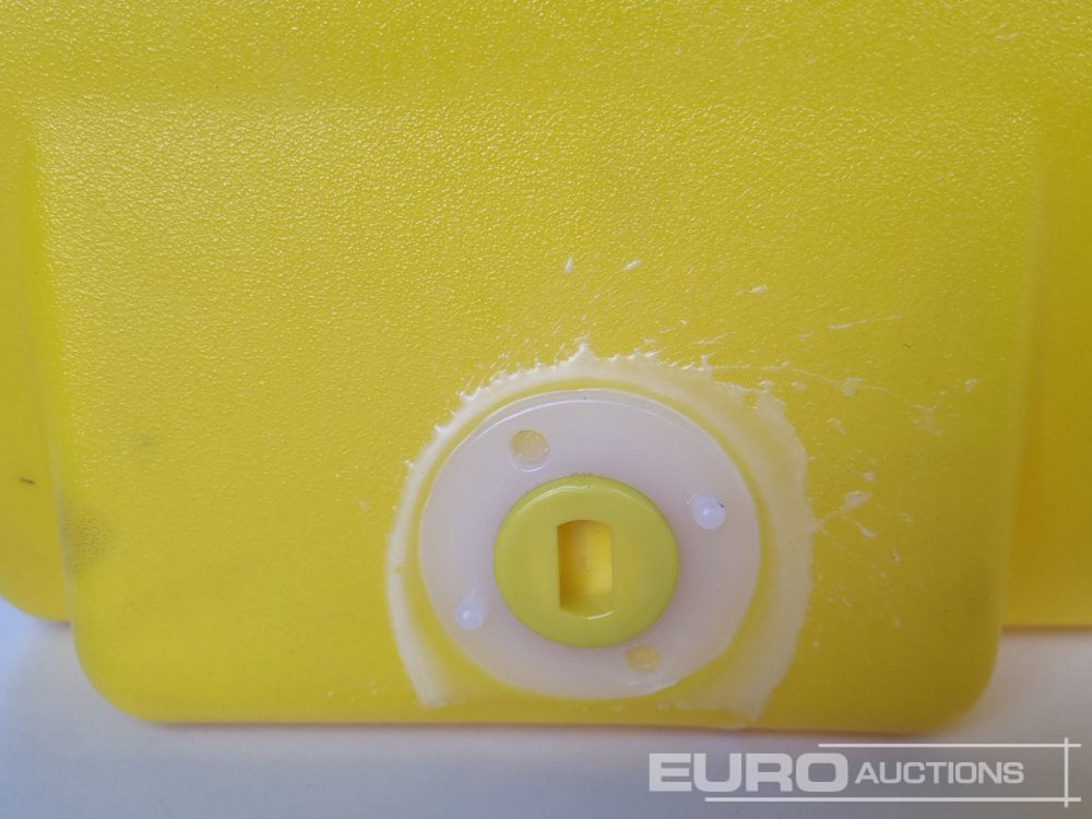 Δεξαμενή αποθήκευσης Unused Boss FLSP-27-061: φωτογραφία 10 Δεξαμενή αποθήκευσης Unused Boss FLSP-27-061: φωτογραφία 10