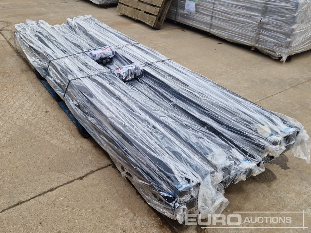 Εξοπλισμού κατασκευών Unused Galvanised & Powder Coated Heavy Duty (5mm) Wire Mesh Fencing, 25 x H2.4m x W2.2m Panels, 26 x 60mm x 60mm x3m Posts, with Fittings (Black): φωτογραφία 13