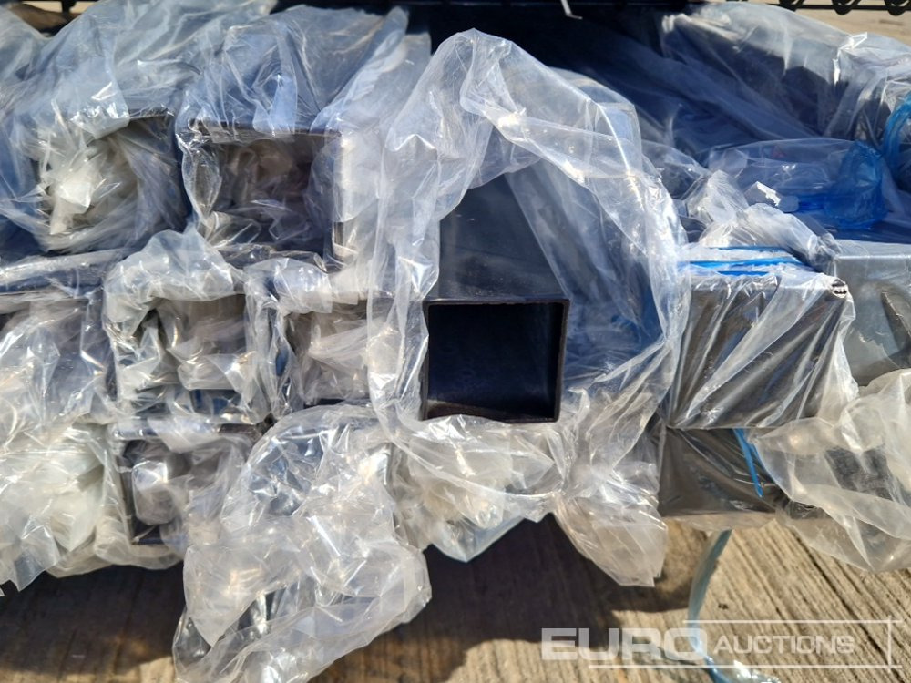 Εξοπλισμού κατασκευών Unused Galvanised & Powder Coated Heavy Duty (5mm) Wire Mesh Fencing, 25 x H2.4m x W2.2m Panels, 26 x 60mm x 60mm x3m Posts, with Fittings (Black): φωτογραφία 10