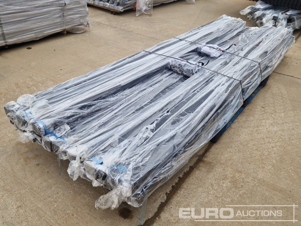 Εξοπλισμού κατασκευών Unused Galvanised & Powder Coated Heavy Duty (5mm) Wire Mesh Fencing, 25 x H2.4m x W2.2m Panels, 26 x 60mm x 60mm x3m Posts, with Fittings (Black): φωτογραφία 16