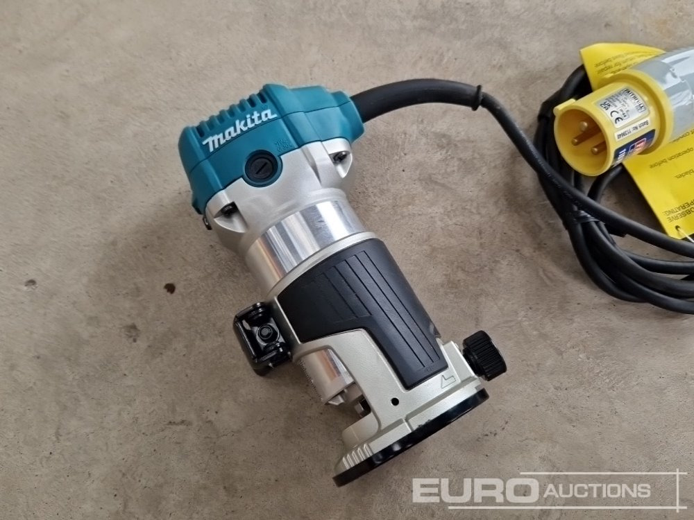 Unused Makita RT0700C 110v Router - Εξοπλισμού κατασκευών: φωτογραφία 4 Unused Makita RT0700C 110v Router - Εξοπλισμού κατασκευών: φωτογραφία 4