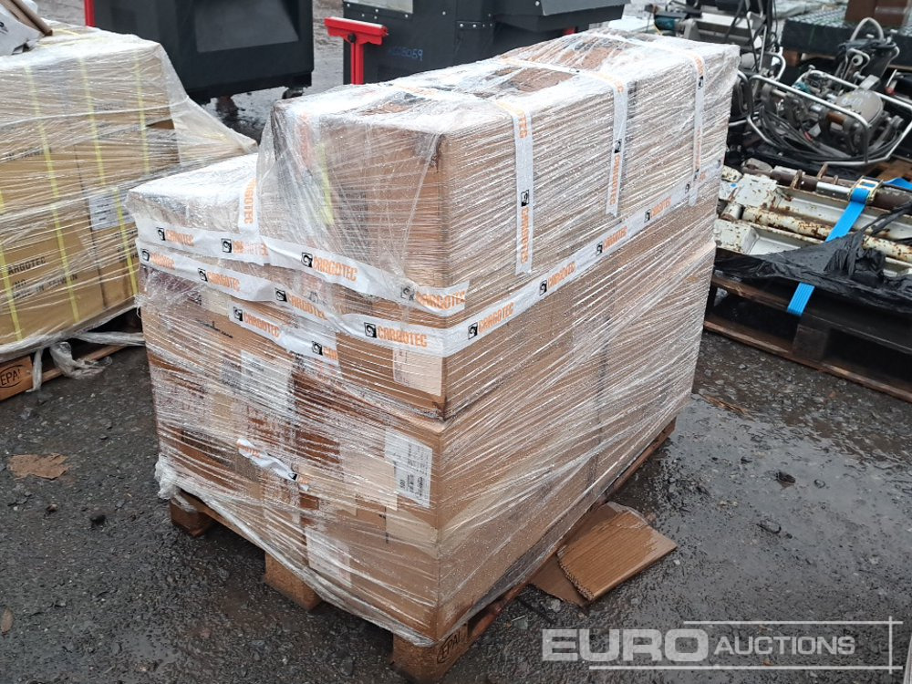 Unused Pallet of Trucklite Back Up Lights (Approx 780 of) - Εξοπλισμού κατασκευών: φωτογραφία 3 Unused Pallet of Trucklite Back Up Lights (Approx 780 of) - Εξοπλισμού κατασκευών: φωτογραφία 3