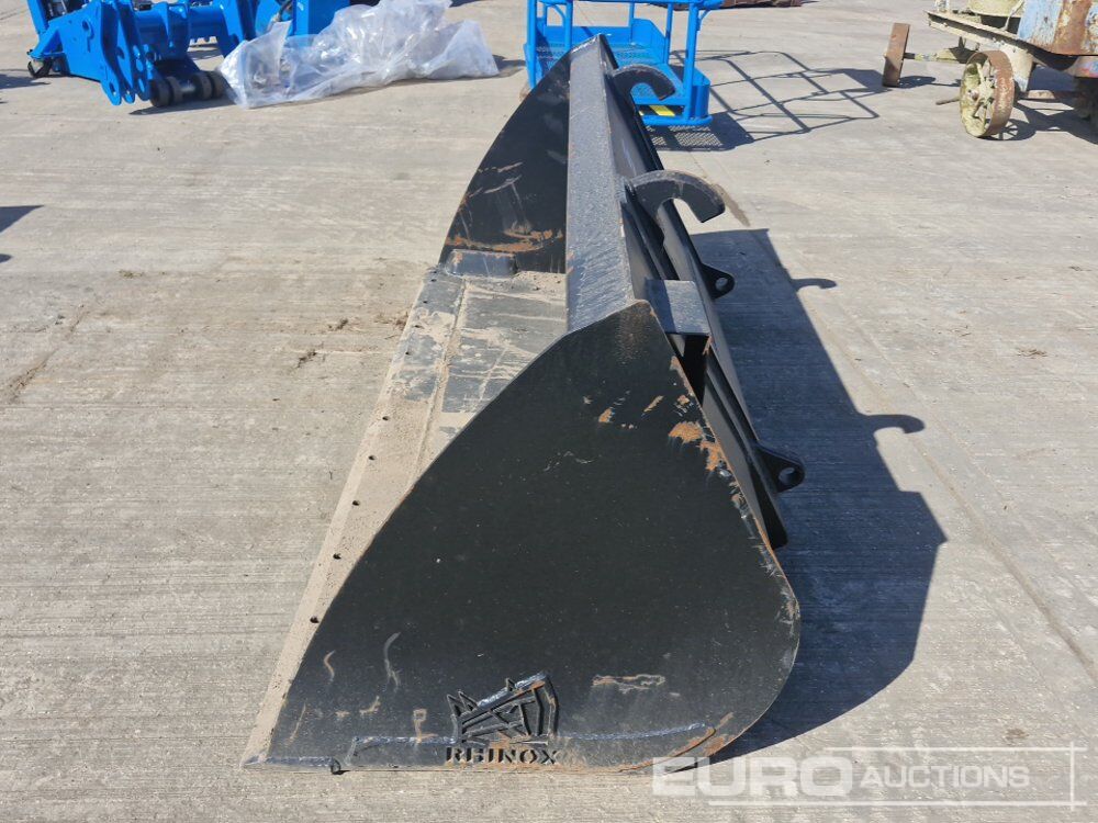 Unused Rhinox 90" Loading Bucket to suit Telehandler - Κουβάς: φωτογραφία 2 Unused Rhinox 90" Loading Bucket to suit Telehandler - Κουβάς: φωτογραφία 2