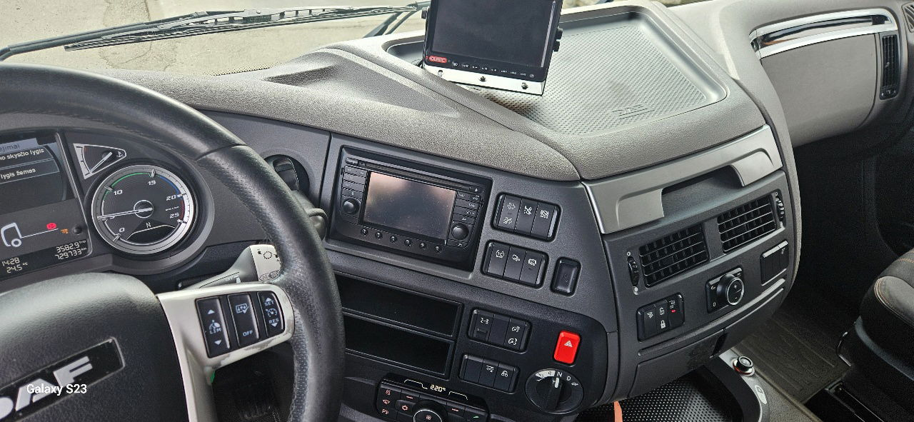 Τράκτορας DAF XF 105.460: φωτογραφία 15 Τράκτορας DAF XF 105.460: φωτογραφία 15