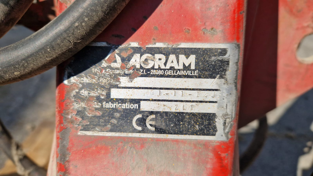 Gru usata Agram - Γερανός παπαγάλος: φωτογραφία 3 Gru usata Agram - Γερανός παπαγάλος: φωτογραφία 3