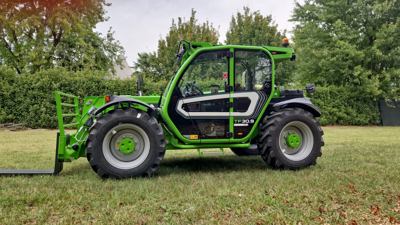 Merlo nuovo TF30.9-G - Τρακτέρ: φωτογραφία 1 Merlo nuovo TF30.9-G - Τρακτέρ: φωτογραφία 1