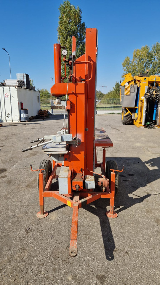 Sega e spacca Comap 700 - Πριονιστήριο: φωτογραφία 2 Sega e spacca Comap 700 - Πριονιστήριο: φωτογραφία 2