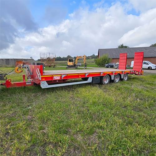 ABC 33000 T - Ρυμούλκα με χαμηλό δάπεδο: φωτογραφία 2 ABC 33000 T - Ρυμούλκα με χαμηλό δάπεδο: φωτογραφία 2