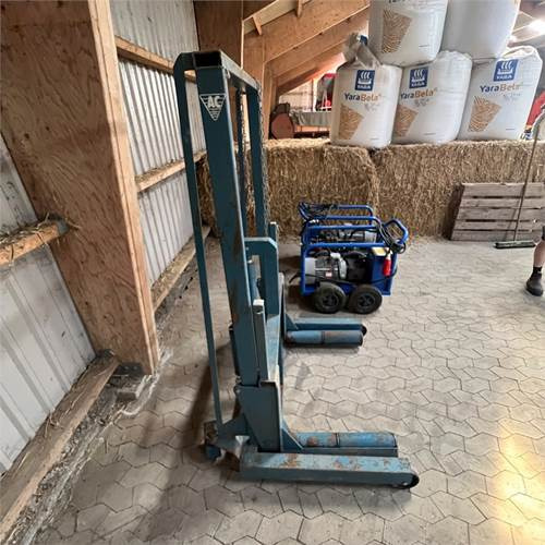 AC Hydraulic WT 1000 - Εργαλειομηχανή: φωτογραφία 4 AC Hydraulic WT 1000 - Εργαλειομηχανή: φωτογραφία 4