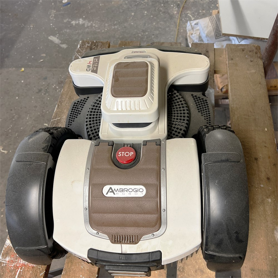 Ambrogio 4.0 Elite Premium - Χλοοκοπτικό: φωτογραφία 3 Ambrogio 4.0 Elite Premium - Χλοοκοπτικό: φωτογραφία 3