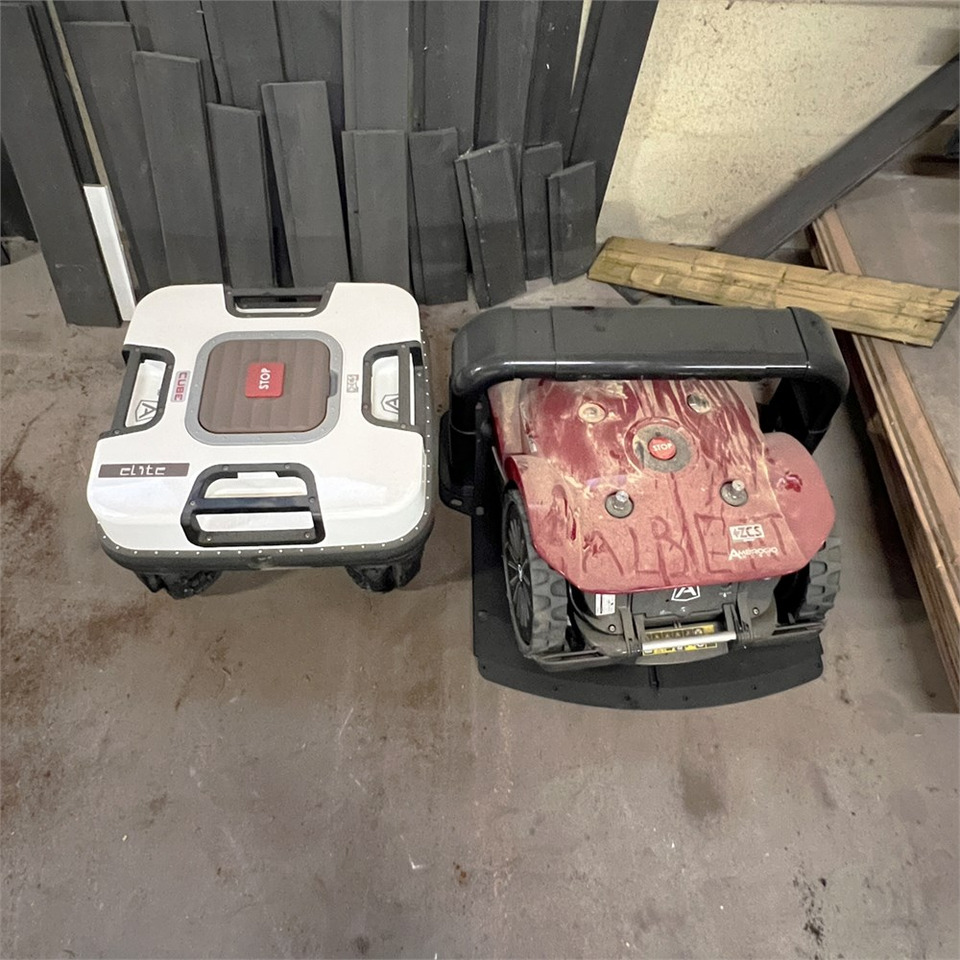 Ambrogio Cube Elite 4 WD - Χλοοκοπτικό: φωτογραφία 1 Ambrogio Cube Elite 4 WD - Χλοοκοπτικό: φωτογραφία 1