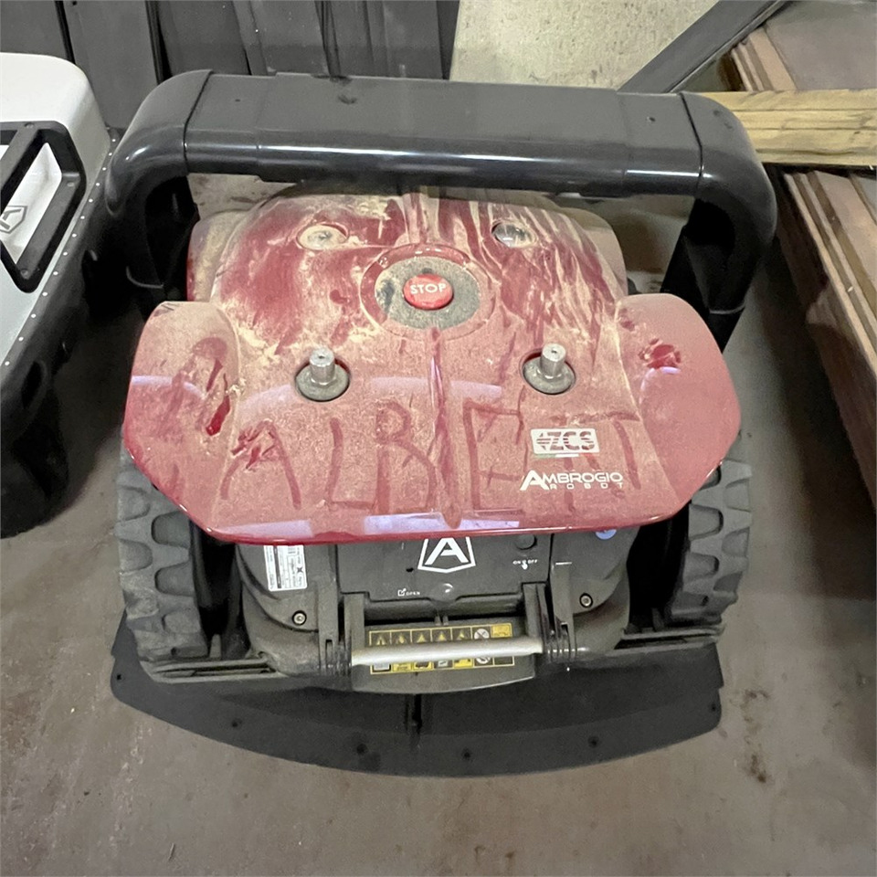 Ambrogio Cube Elite 4 WD - Χλοοκοπτικό: φωτογραφία 2 Ambrogio Cube Elite 4 WD - Χλοοκοπτικό: φωτογραφία 2