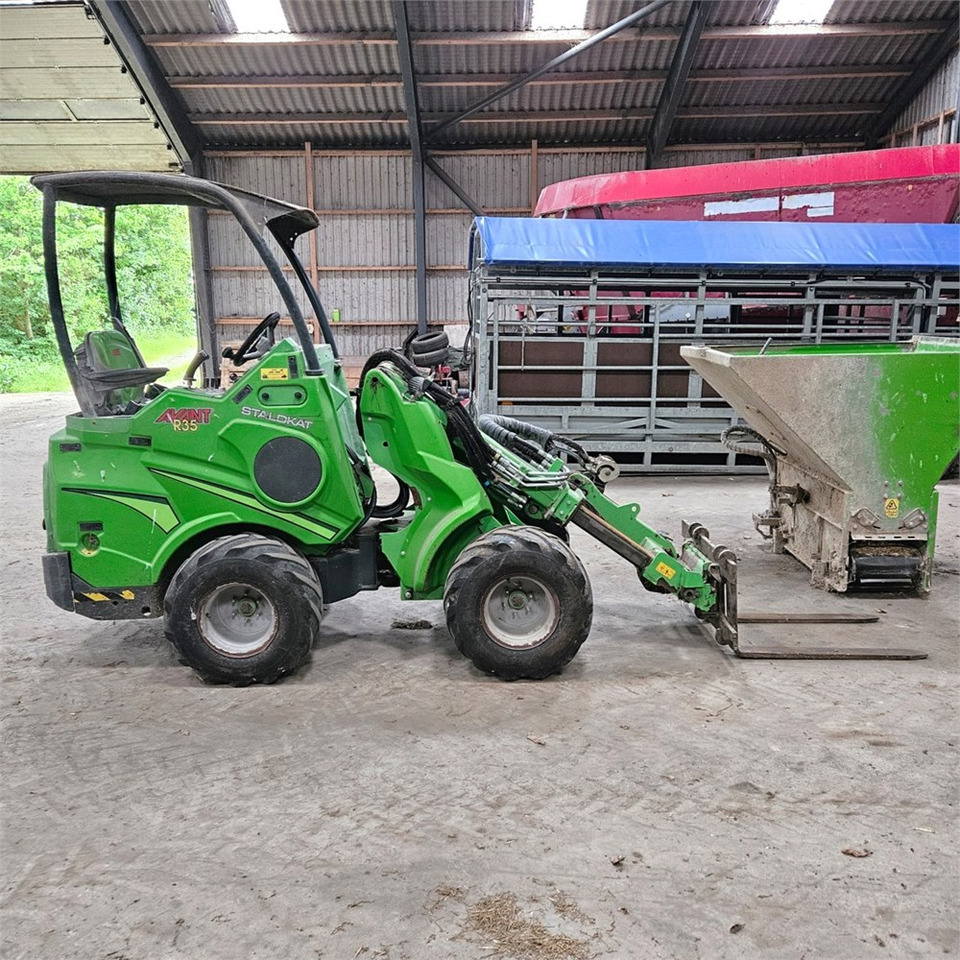 Avant R35 - M635RIMCT - Ελαστιχοφόρος φορτωτής: φωτογραφία 4 Avant R35 - M635RIMCT - Ελαστιχοφόρος φορτωτής: φωτογραφία 4