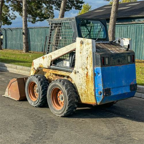 Bobcat 753 - Φορτωτής πλάγιας ολίσθησης: φωτογραφία 4 Bobcat 753 - Φορτωτής πλάγιας ολίσθησης: φωτογραφία 4