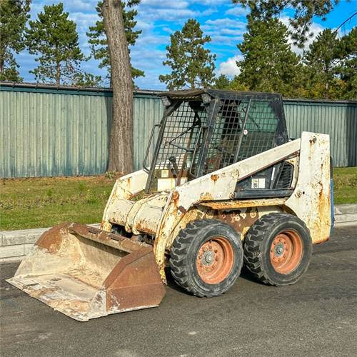Bobcat 753 - Φορτωτής πλάγιας ολίσθησης: φωτογραφία 1 Bobcat 753 - Φορτωτής πλάγιας ολίσθησης: φωτογραφία 1