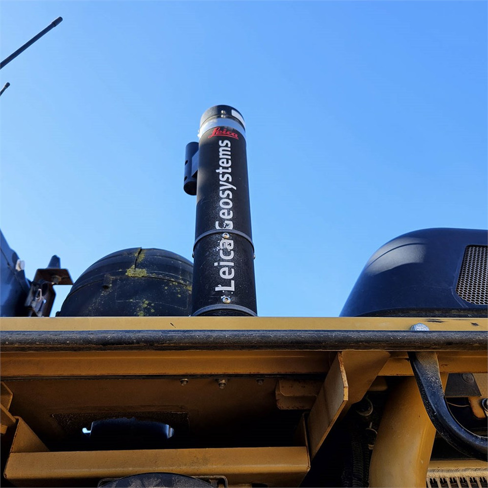 Ερπυστριοφόρος εκσκαφέας Caterpillar 323 EL: φωτογραφία 40