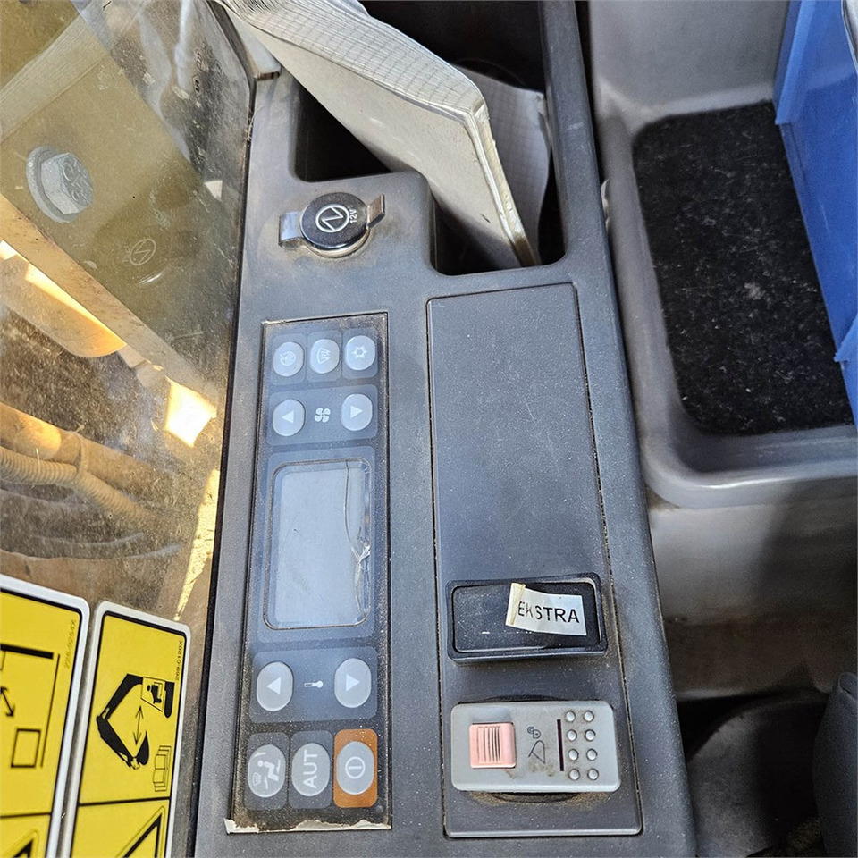 Ερπυστριοφόρος εκσκαφέας Caterpillar 323 EL: φωτογραφία 18