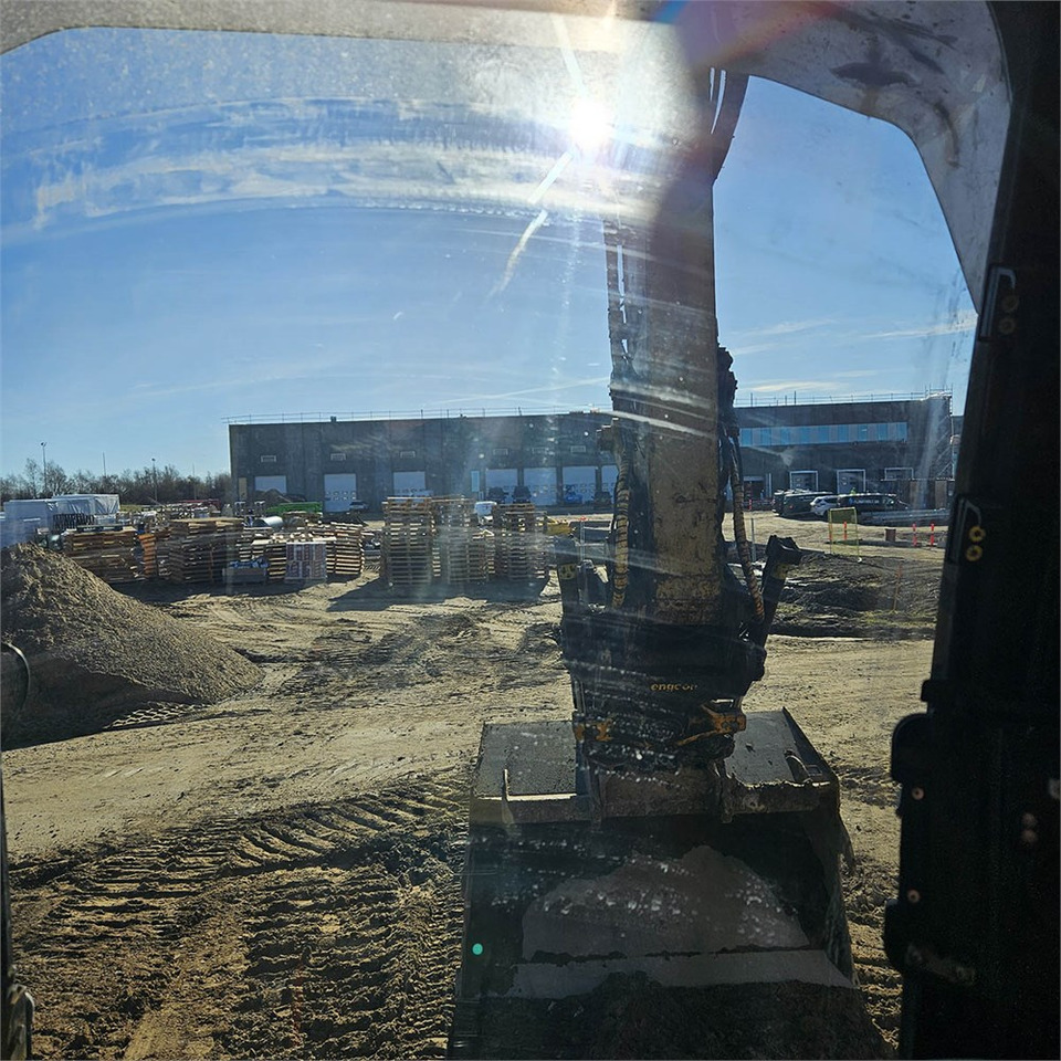 Ερπυστριοφόρος εκσκαφέας Caterpillar 323 EL: φωτογραφία 15