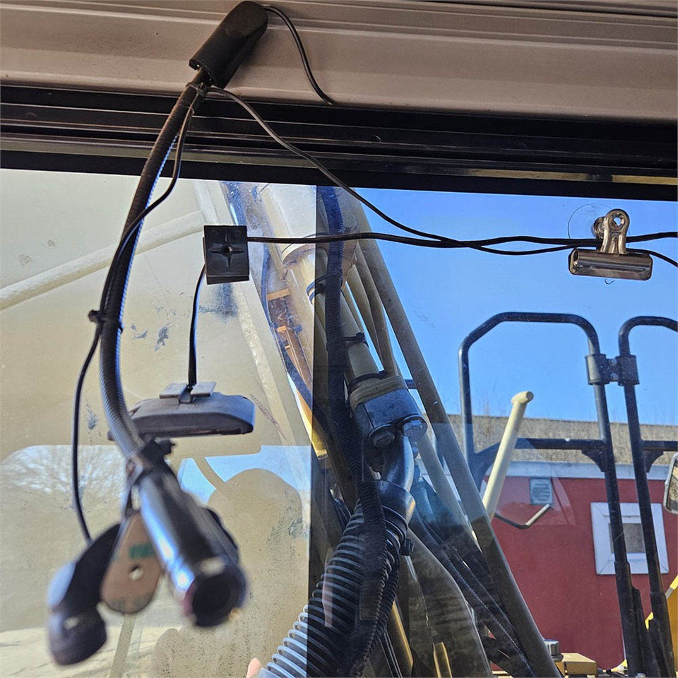 Ερπυστριοφόρος εκσκαφέας Caterpillar 323 EL: φωτογραφία 19