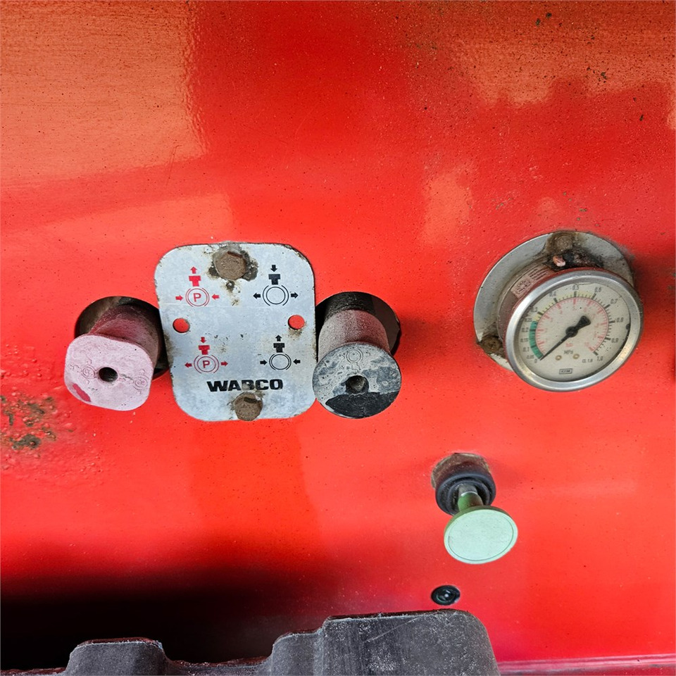 Ρυμούλκες αυτοκίνητο Danson Tiptrailer: φωτογραφία 18 Ρυμούλκες αυτοκίνητο Danson Tiptrailer: φωτογραφία 18