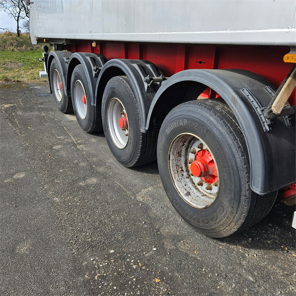 Ρυμούλκες αυτοκίνητο Danson Tiptrailer: φωτογραφία 24 Ρυμούλκες αυτοκίνητο Danson Tiptrailer: φωτογραφία 24