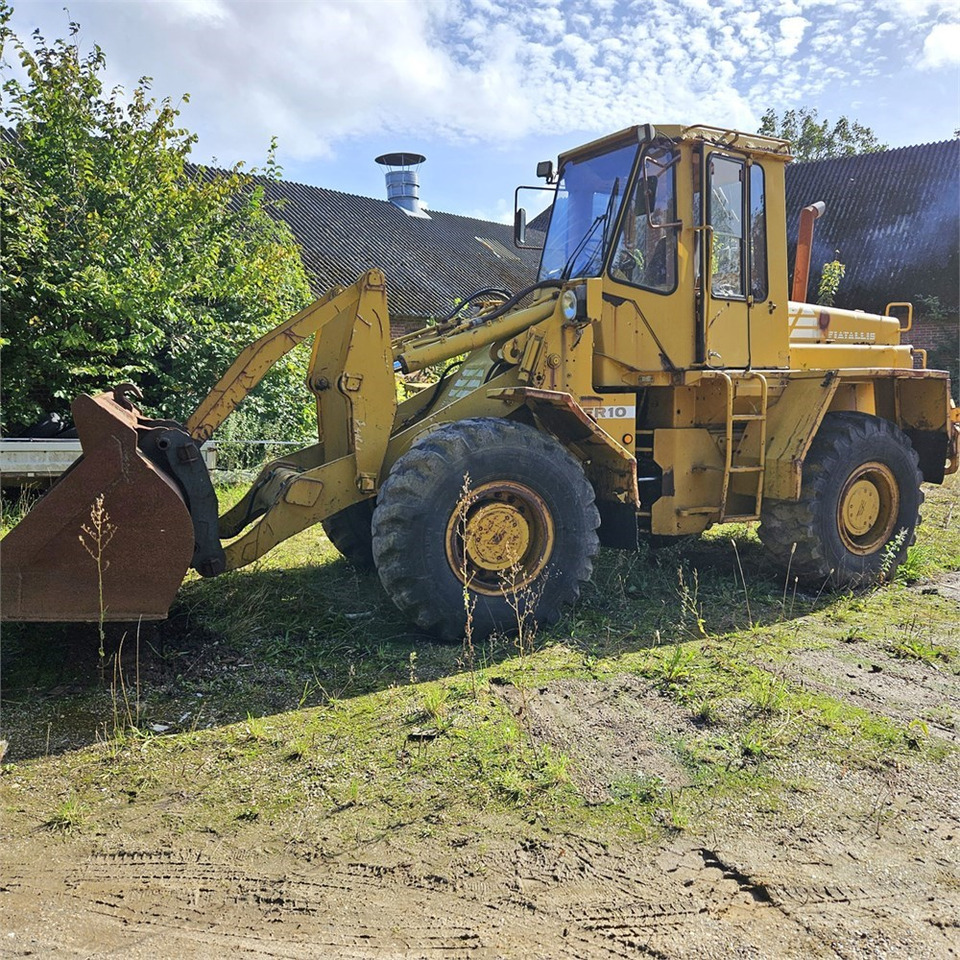 Fiat-Allis FR10 - Ελαστιχοφόρος φορτωτής: φωτογραφία 1 Fiat-Allis FR10 - Ελαστιχοφόρος φορτωτής: φωτογραφία 1