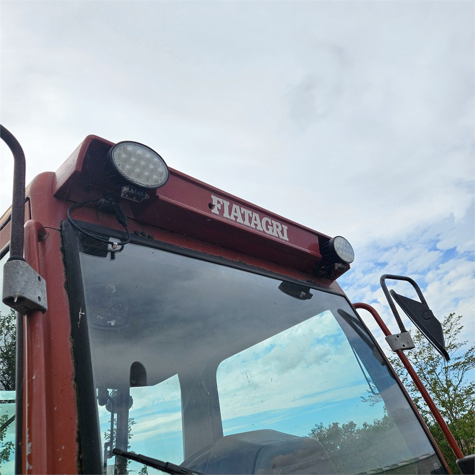 Τρακτέρ Fiat F115DT/FR: φωτογραφία 27 Τρακτέρ Fiat F115DT/FR: φωτογραφία 27