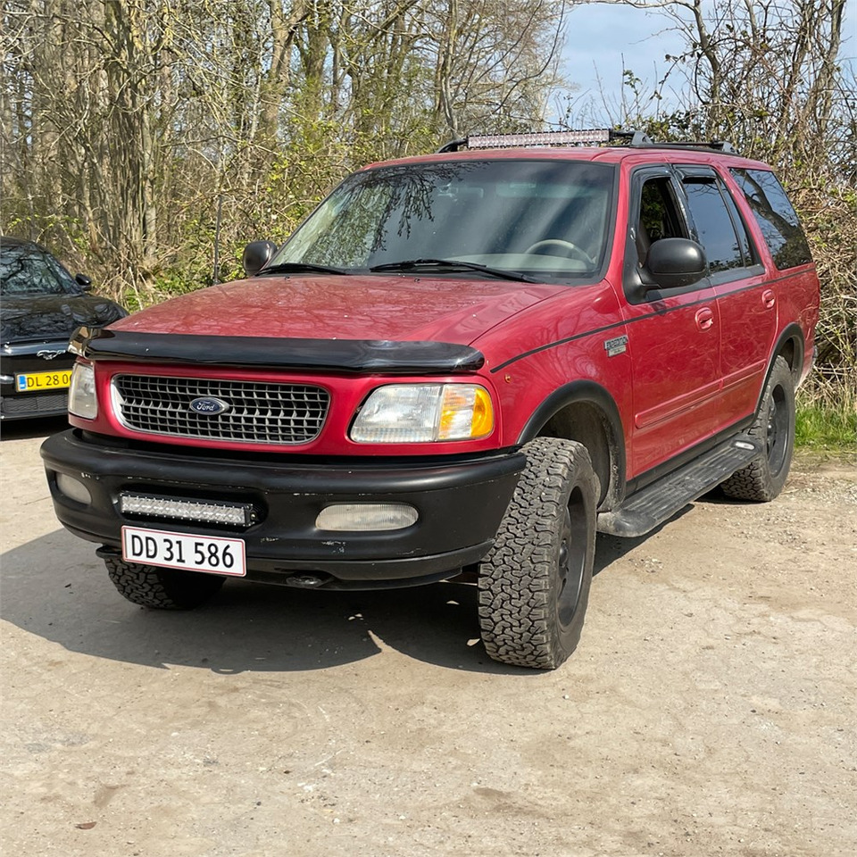 Ford Expedition - Αυτοκίνητο: φωτογραφία 2 Ford Expedition - Αυτοκίνητο: φωτογραφία 2