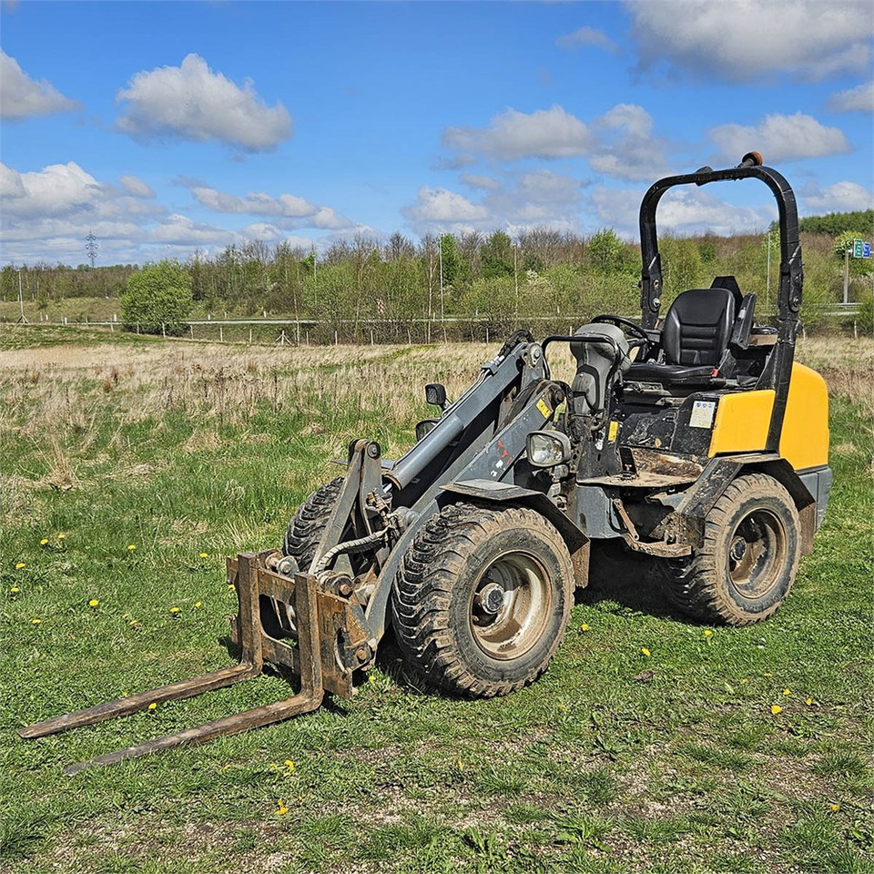 Giant V452T X-TRA HD - Φορτωτής πλάγιας ολίσθησης: φωτογραφία 5 Giant V452T X-TRA HD - Φορτωτής πλάγιας ολίσθησης: φωτογραφία 5