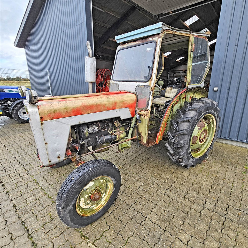 IH 276 - Τρακτέρ: φωτογραφία 1 IH 276 - Τρακτέρ: φωτογραφία 1