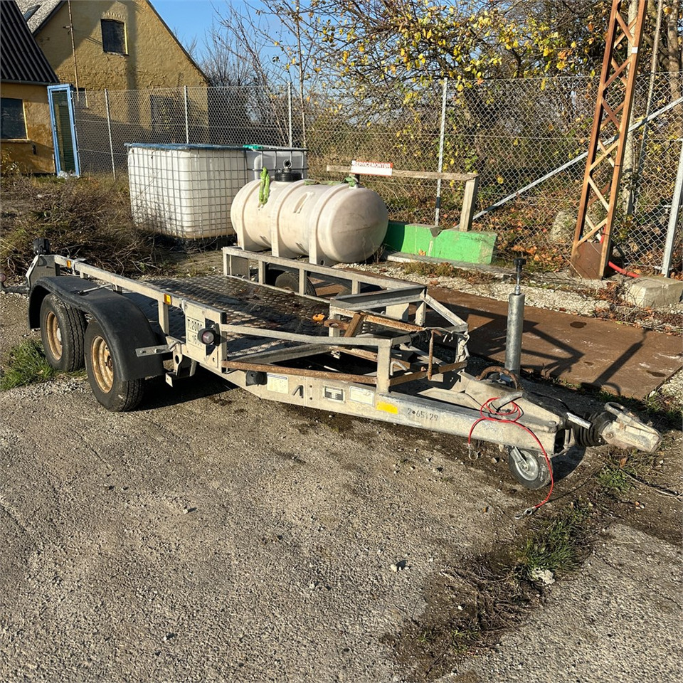 Ifor Williams 4 - Ρυμούλκες αυτοκίνητο: φωτογραφία 1 Ifor Williams 4 - Ρυμούλκες αυτοκίνητο: φωτογραφία 1