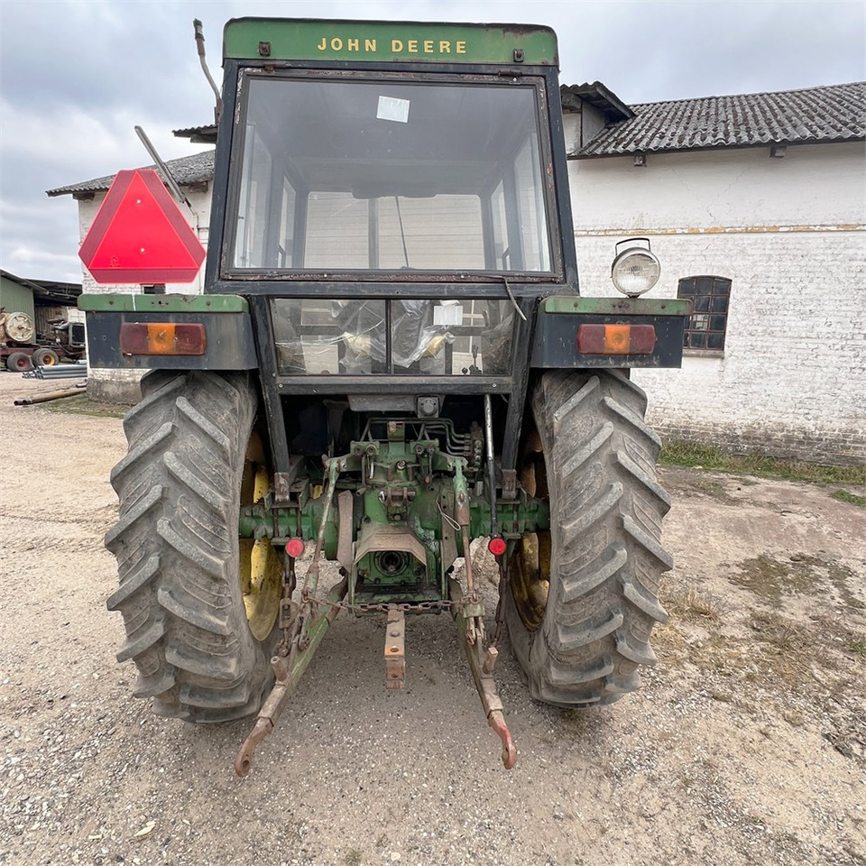 Τρακτέρ John Deere 2140: φωτογραφία 11 Τρακτέρ John Deere 2140: φωτογραφία 11