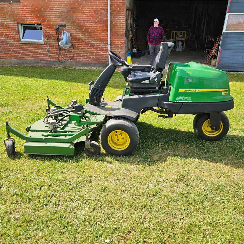 John Deere 2500B PrecisionCut - Χλοοκοπτικό: φωτογραφία 3 John Deere 2500B PrecisionCut - Χλοοκοπτικό: φωτογραφία 3