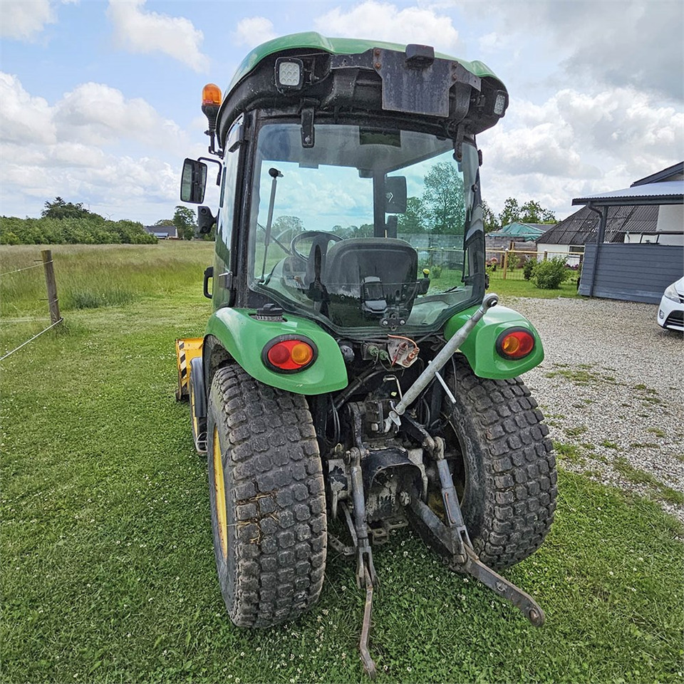John Deere 3720 - Τρακτέρ: φωτογραφία 5 John Deere 3720 - Τρακτέρ: φωτογραφία 5