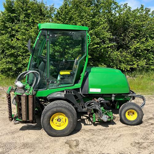 John Deere 8700 PC FM - Χλοοκοπτικό: φωτογραφία 2 John Deere 8700 PC FM - Χλοοκοπτικό: φωτογραφία 2