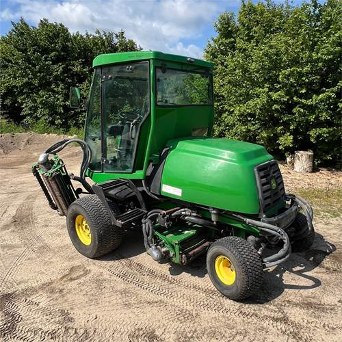 John Deere 8700 PC FM - Χλοοκοπτικό: φωτογραφία 5 John Deere 8700 PC FM - Χλοοκοπτικό: φωτογραφία 5