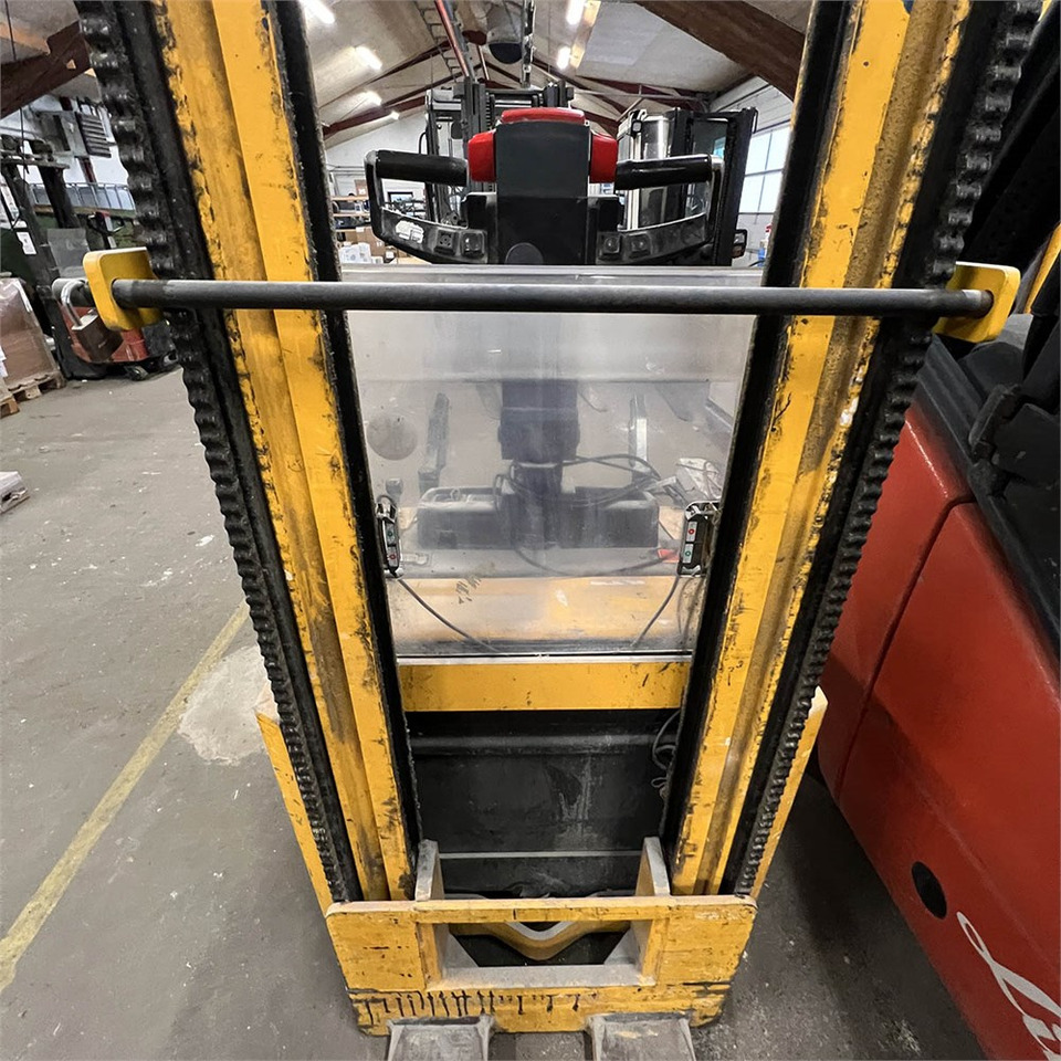 Μίσθωση Jungheinrich Hawker Perfect Plus 3 PzB 300 Jungheinrich Hawker Perfect Plus 3 PzB 300: φωτογραφία 10 Μίσθωση Jungheinrich Hawker Perfect Plus 3 PzB 300 Jungheinrich Hawker Perfect Plus 3 PzB 300: φωτογραφία 10