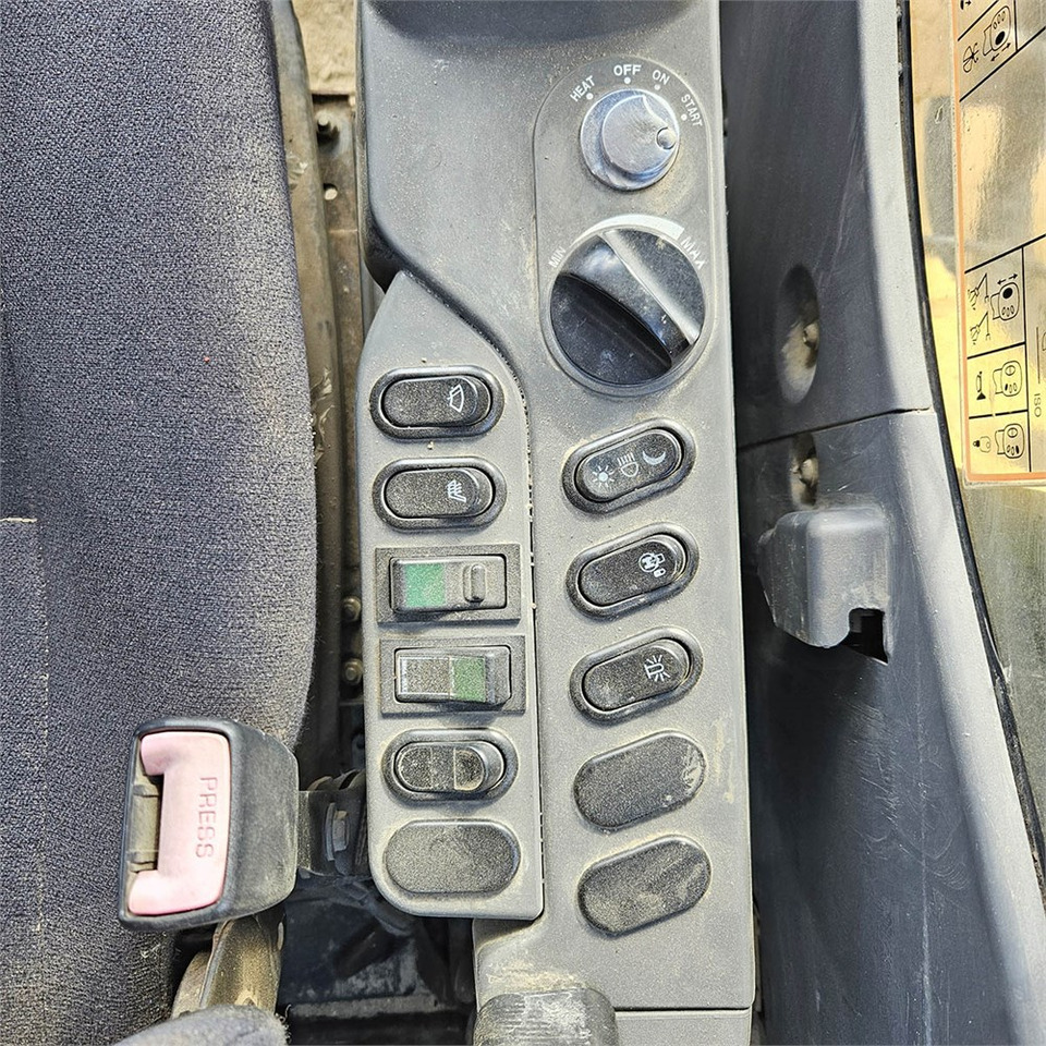 Μίσθωση Komatsu PC240 LC-8 Komatsu PC240 LC-8: φωτογραφία 16
