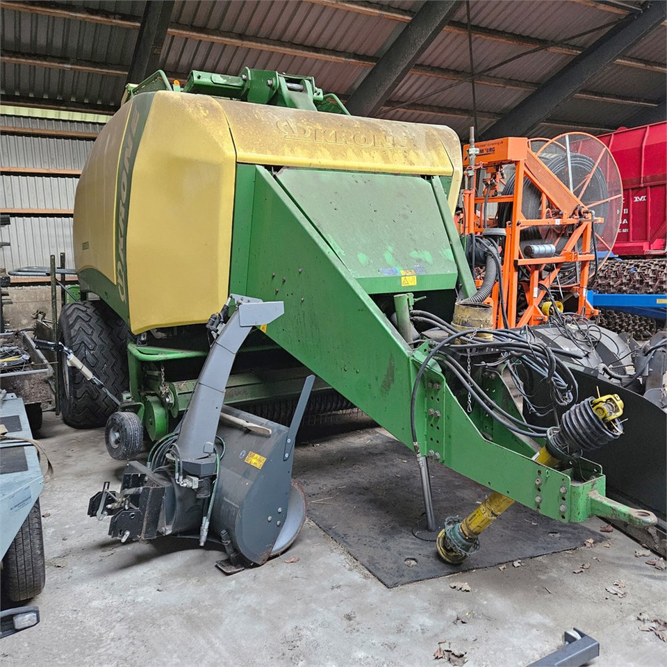 Krone Big Pack 12130 - Σανού και κτηνοτροφικά μηχανήματα: φωτογραφία 2 Krone Big Pack 12130 - Σανού και κτηνοτροφικά μηχανήματα: φωτογραφία 2